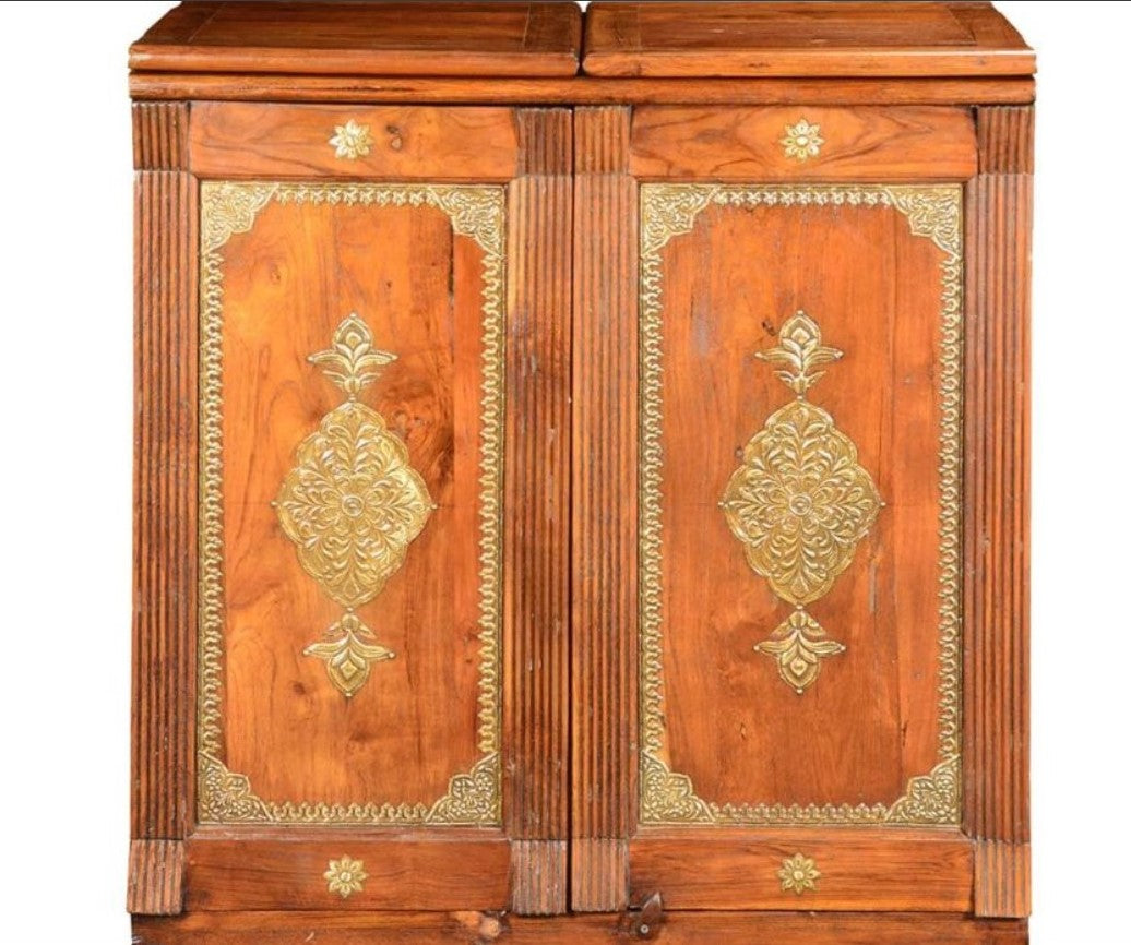 Rinish Solid Wooden Expandable Bar Cabinet - Indoor / Outdoor