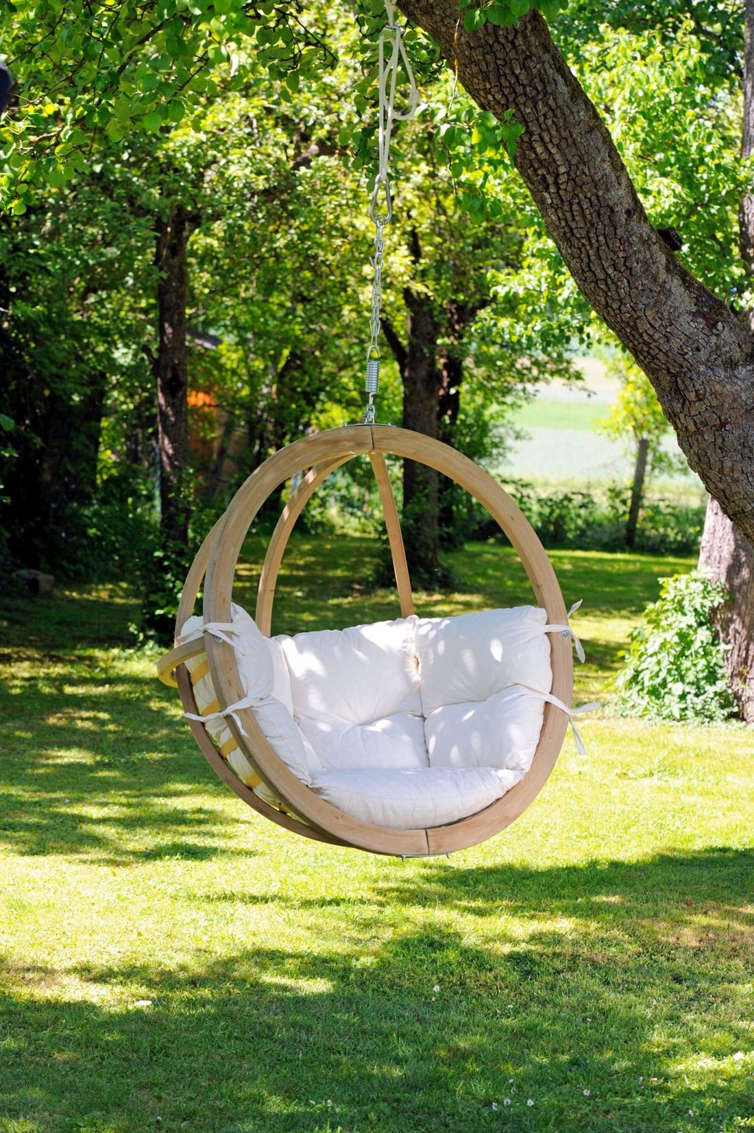 GLOBAL HAND CARVED HANGING SWING/CHAIR