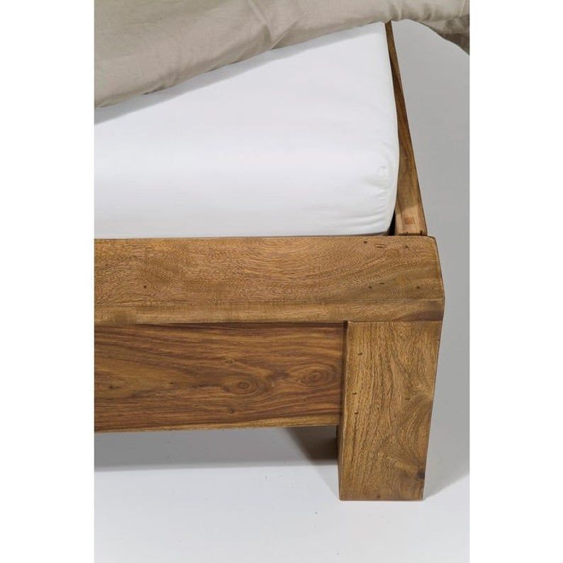 Boston Silver Contemporary Solid Wood New Design Bed