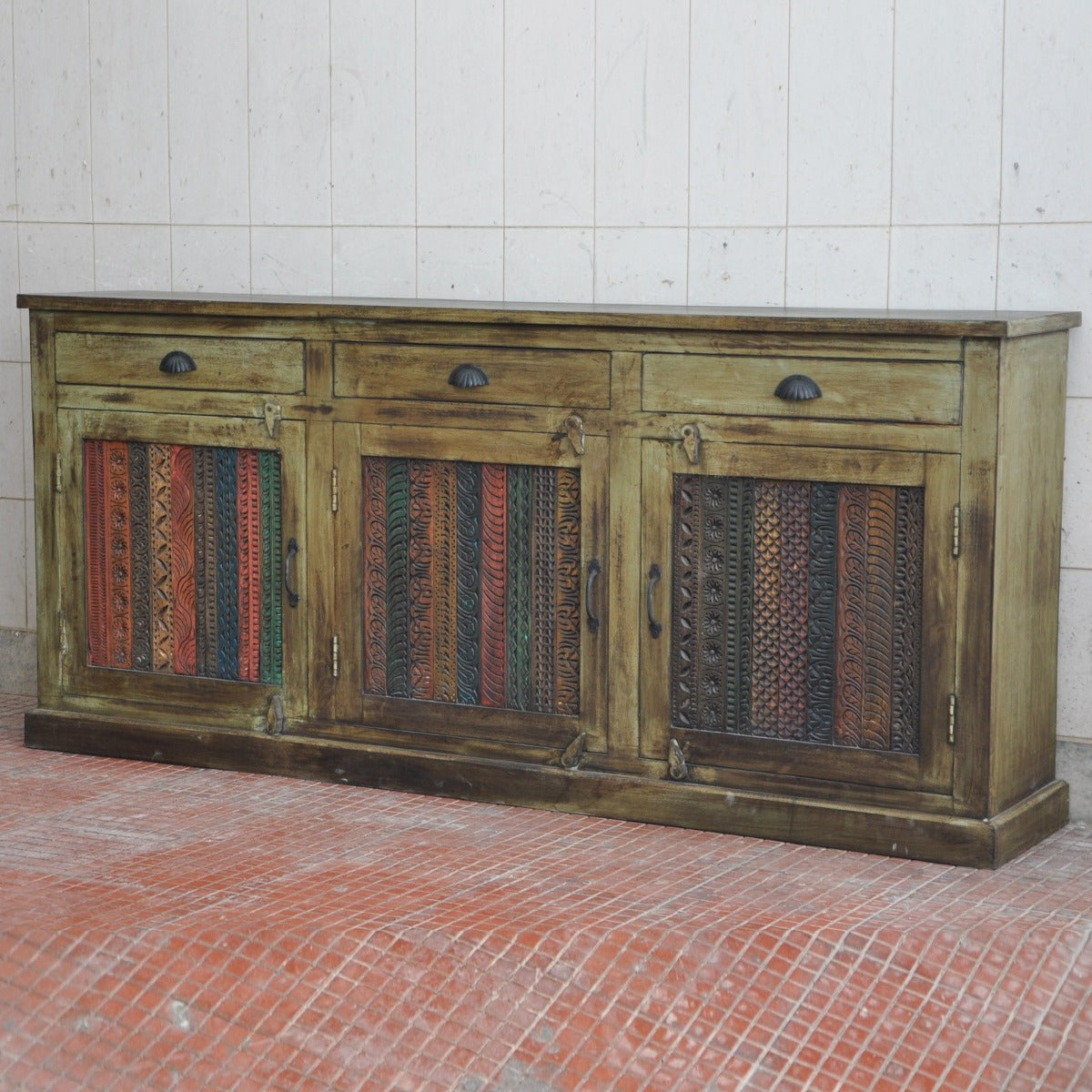 RAINBOW CARVED 3 DOOR WOODEN SIDEBOARD